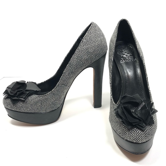 Vince Camuto Shoes - Vince Camuto 5 1/4” heels
